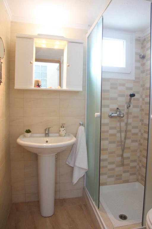 Apartments Holiday Peraía Екстериор снимка